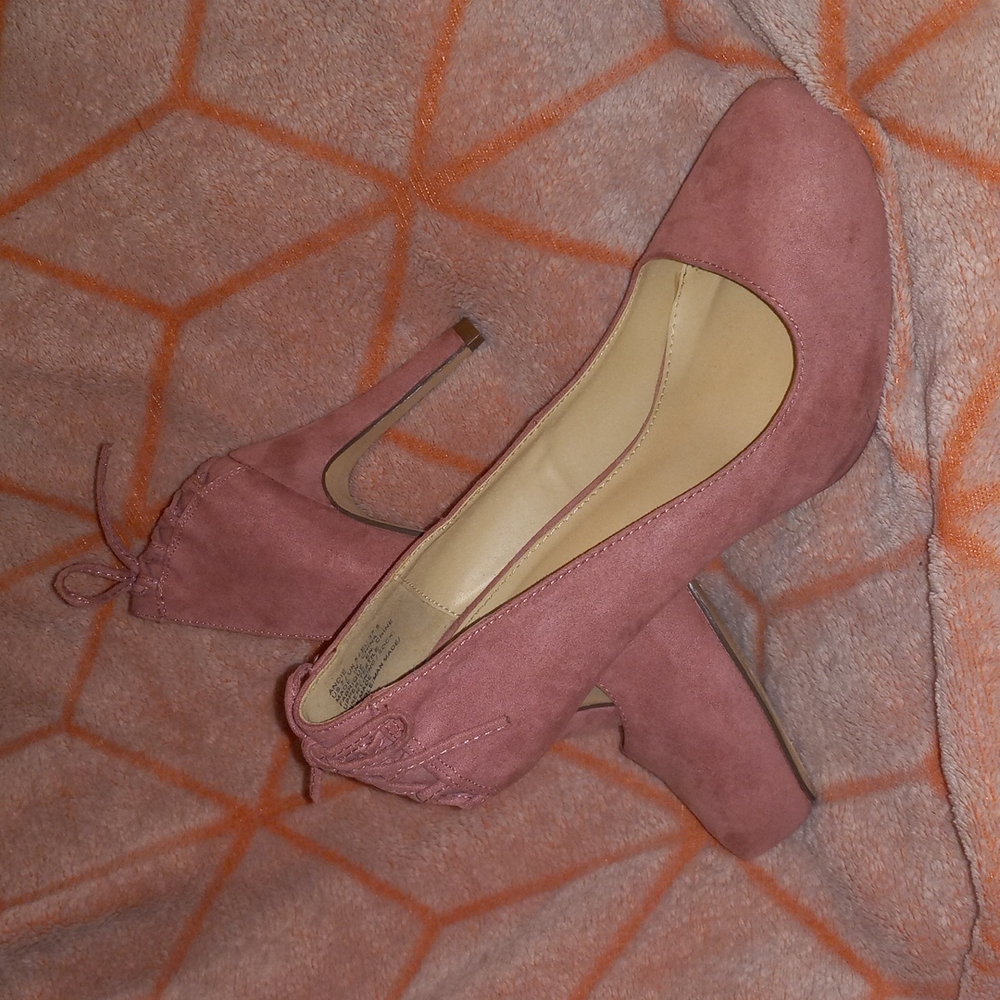 Pink heels